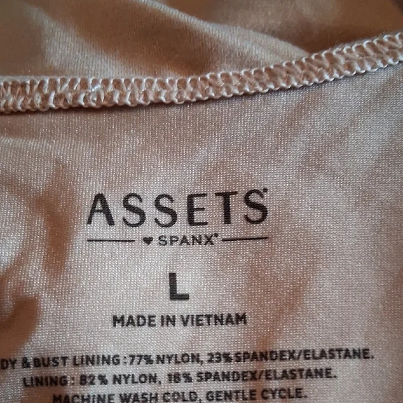 SPANX Women's Cream Tank Top - Picture 2 of 4